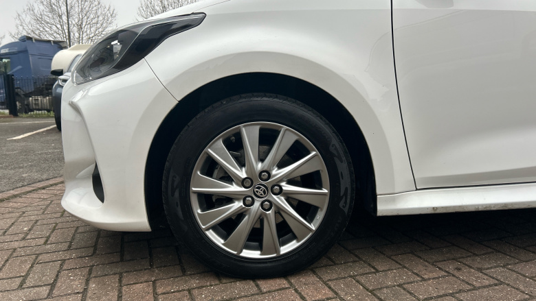 Toyota Yaris 1.5 Hybrid Icon 5dr CVT Hybrid Hatchback